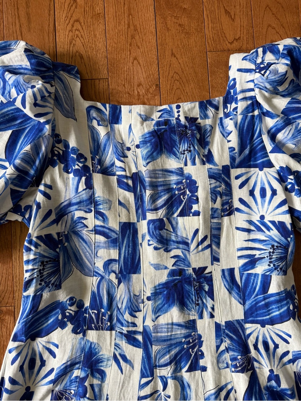 Farm Rio Garden tiles plaid off-white mini dress linen, size medium NWT - Picture 9 of 13